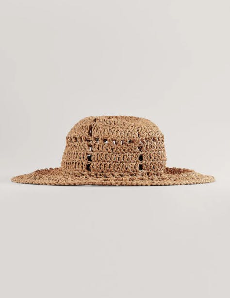 2. Brun komfortabel solhatt